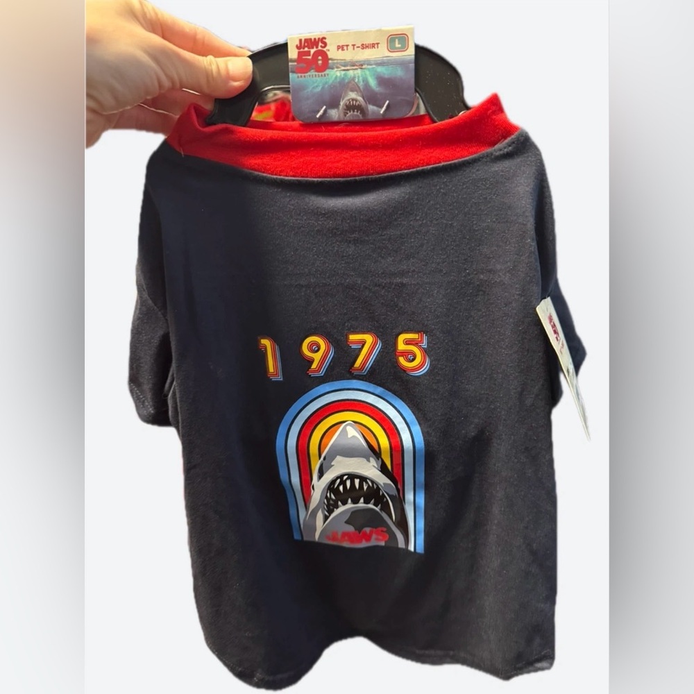 SOLD NWT Universal 1975 Shark Graphic Pet Tee shirt- Navy Blue with Red collar
